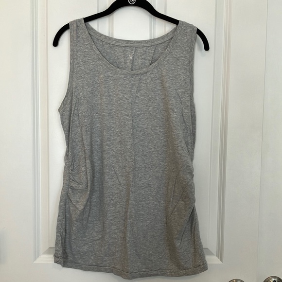 Gap Maternity Tank - Picture 1 of 3